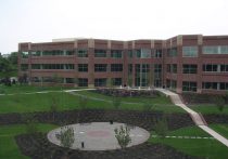 Higview Corporate Center exterior view with walking path and courtyard