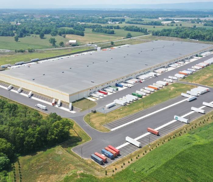 801 Centerville warehouse truck parking