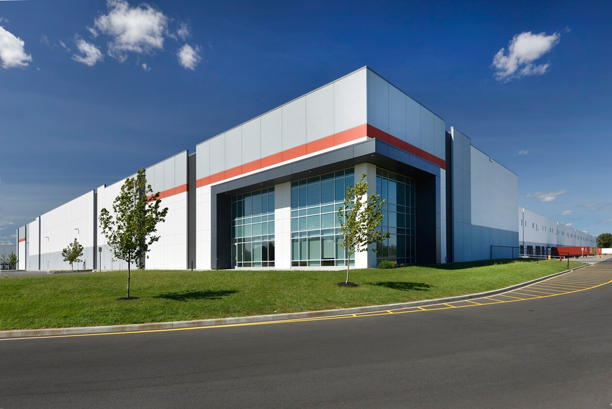 1900 River Road Entrance